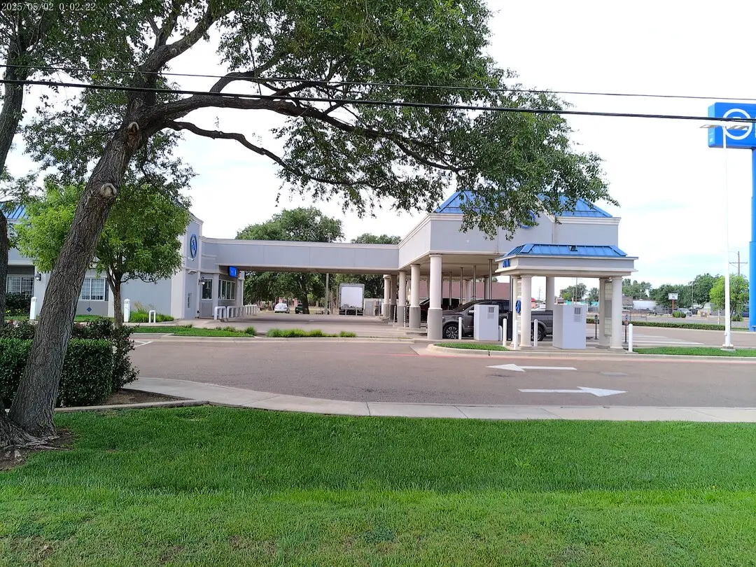 Amarillo National Bank Southeast Branch drive-thru canopy