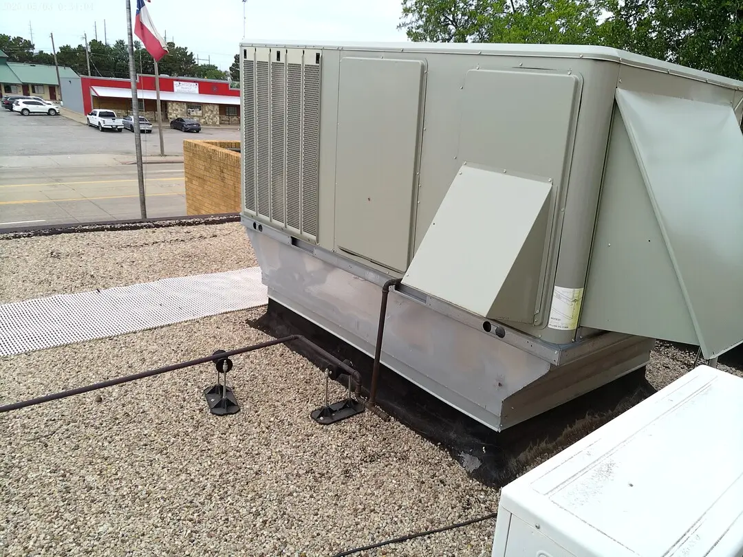 Packaged rooftop unit on the DPS building in Childress